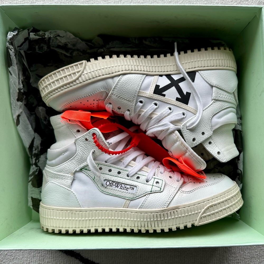 Women’s Off-White Off-Court 3.0 Sneakers